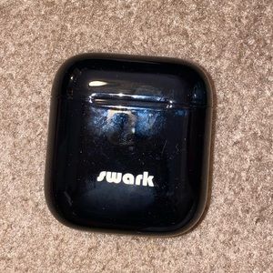 Swark wireless Bluetooth earbuds